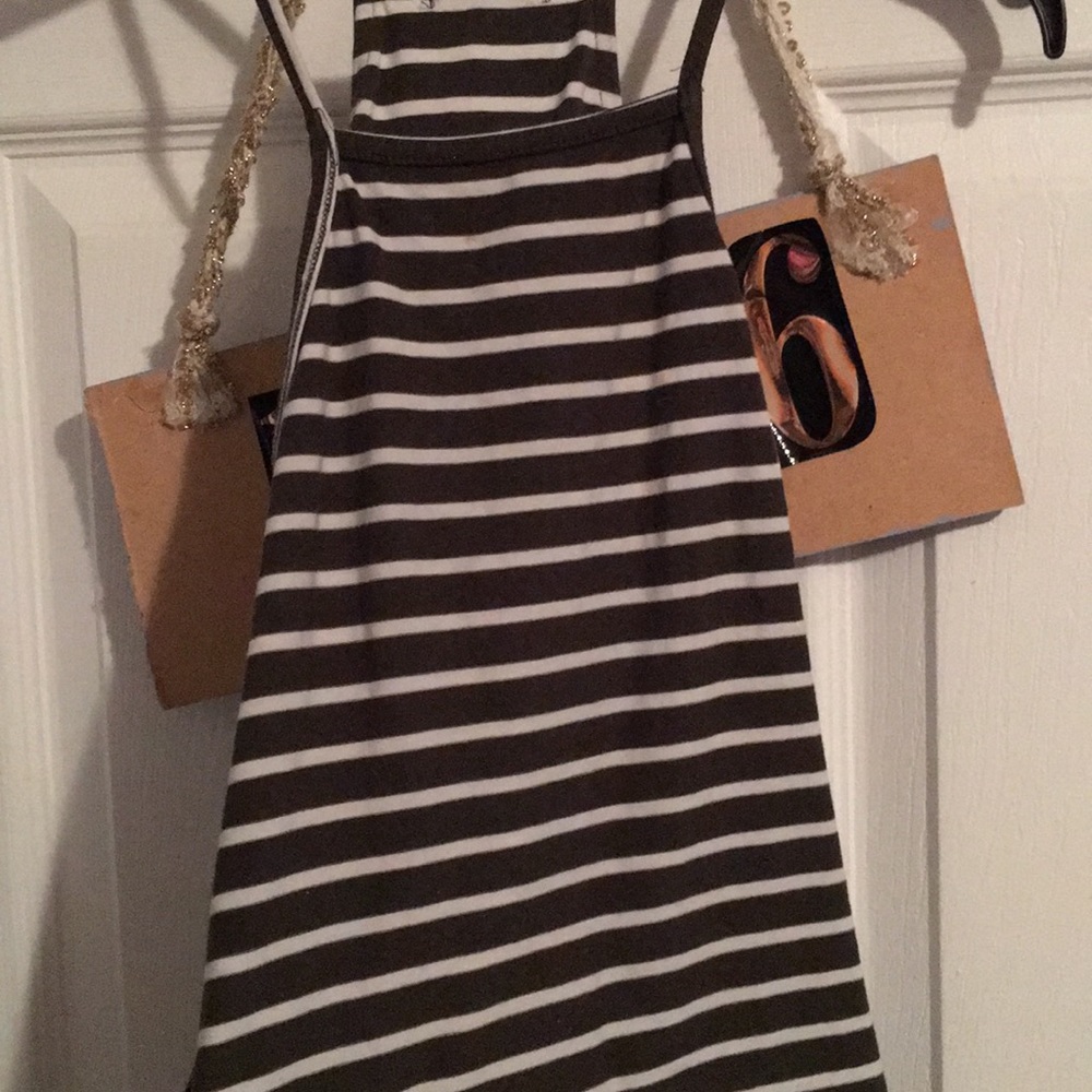 Crop halter shirt